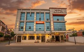 Fabhotel Pramila Inn